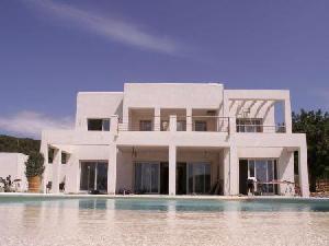 Neue Villa in Ibiza